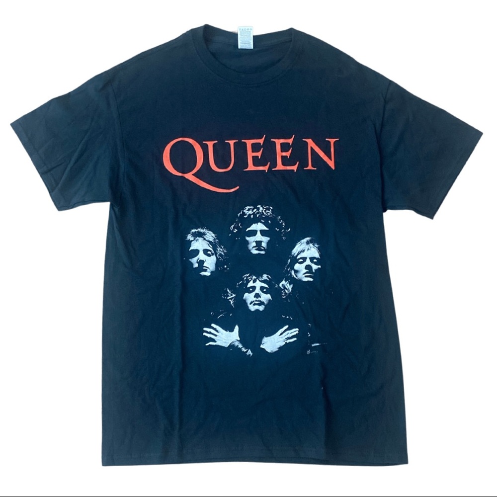 NWT - Queen Band Tee